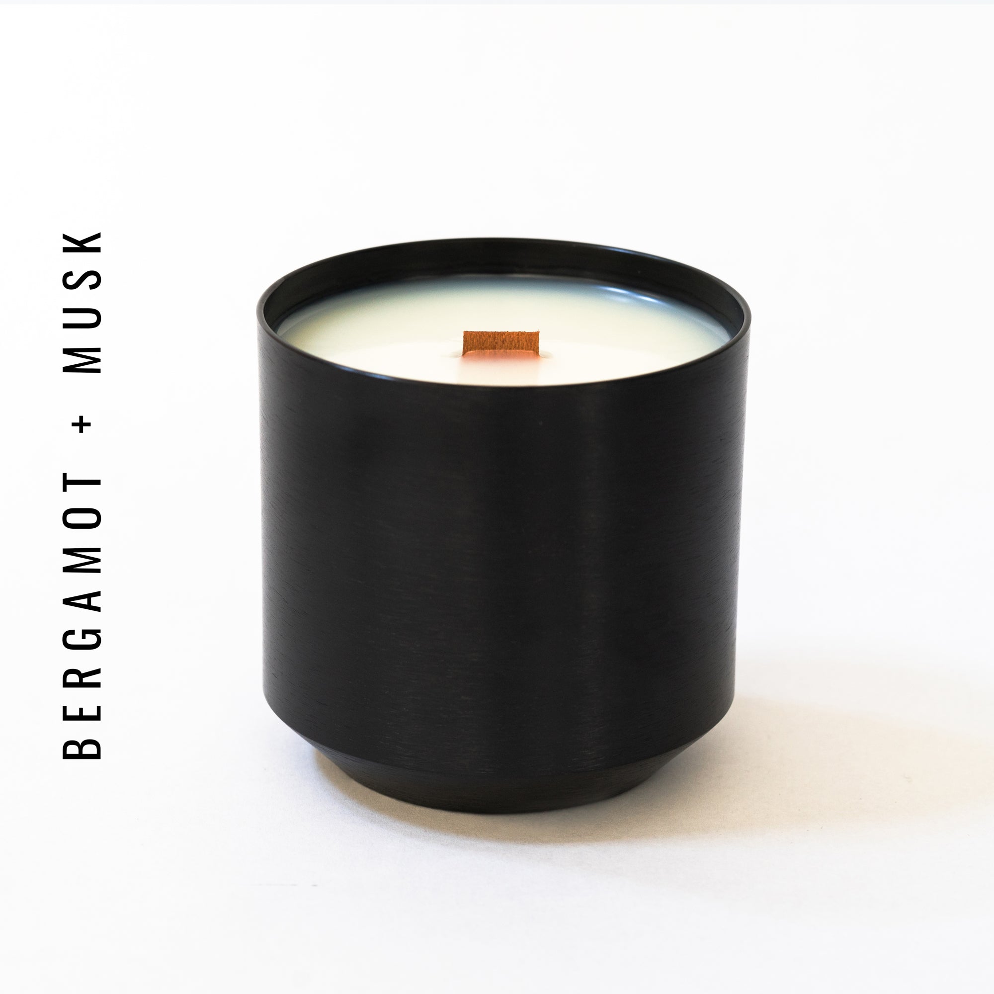Bergamot + Musk // 10 oz // Black